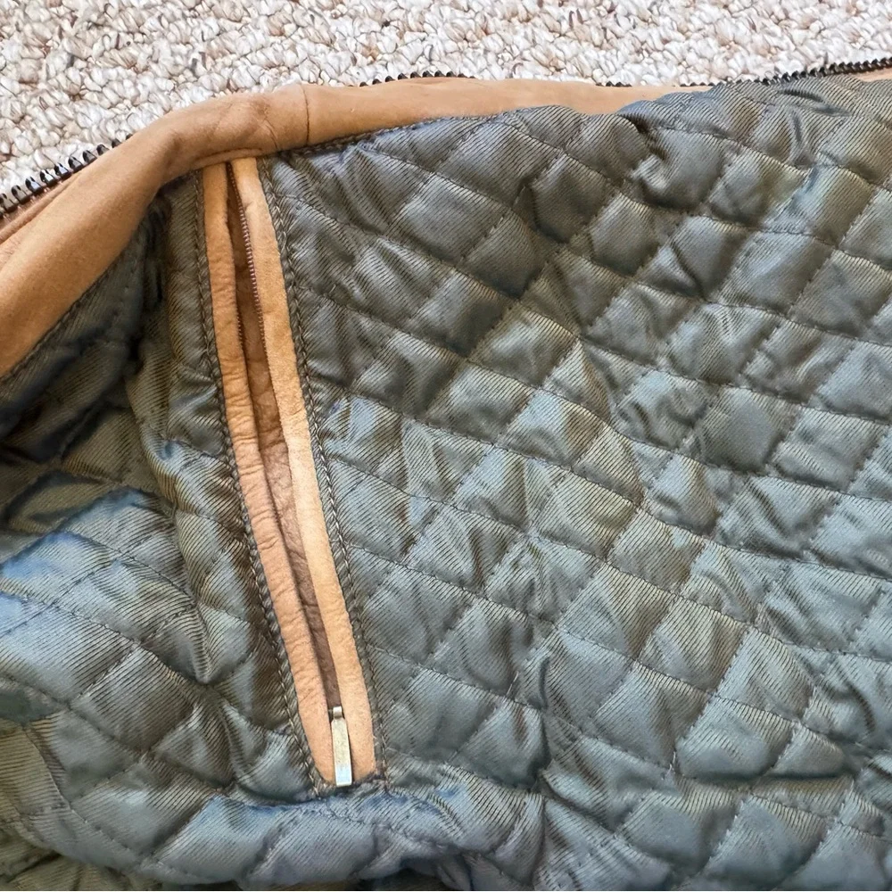 Vintage Men's leather Jacket Roundtree & Yorke SZ L needs to be cleaned/treated